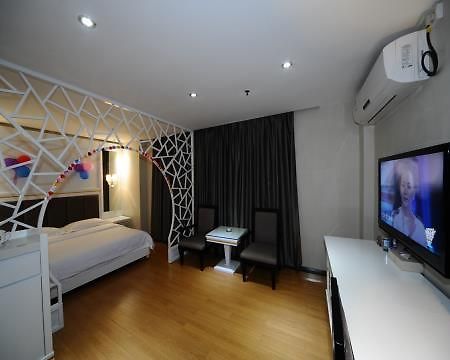 Super 8 Guangzhou Railyway Station 호텔 외부 사진